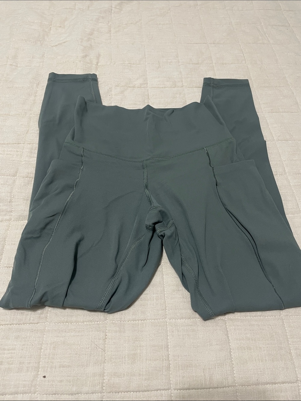 High-Rise Performance Leggings in Dark Teal